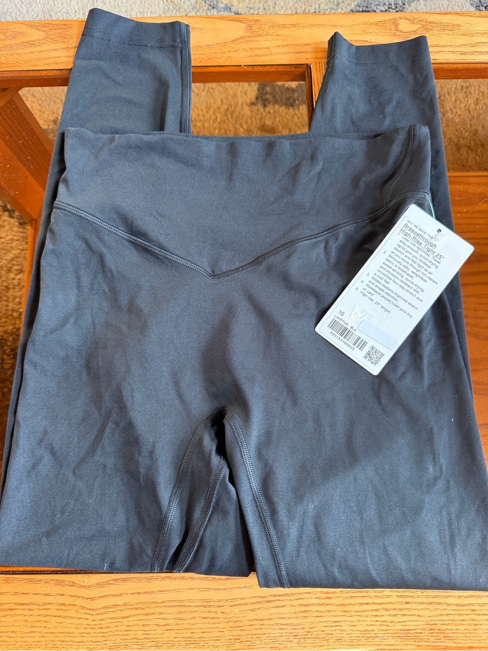 Lululemon Breezethrough HR 25” tight NWT